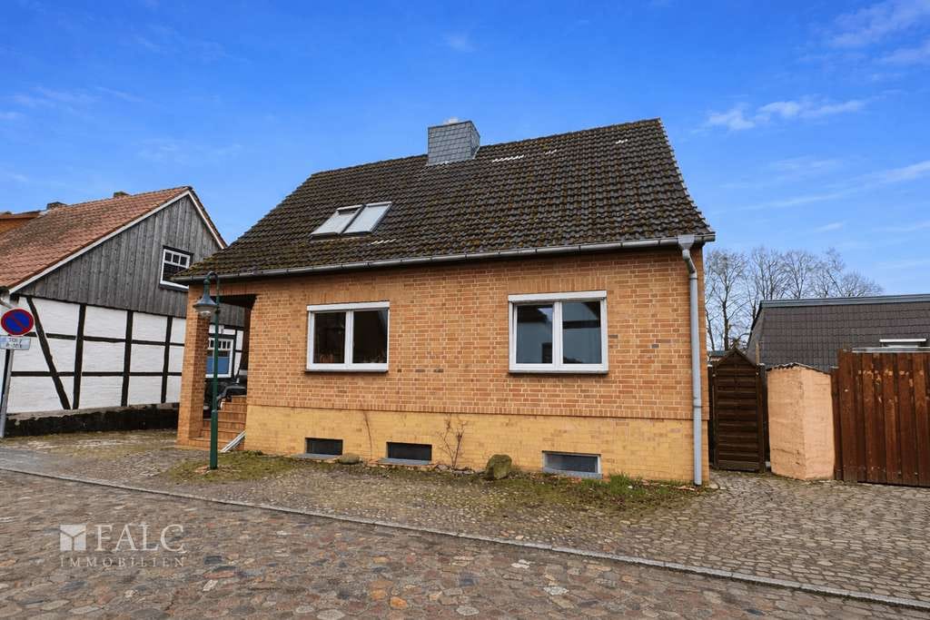 Immobilie in Wittenburg - ***Großzügiges Wohnen auf drei Etagen mit Kamin, Balkon und separater Einliegerwohnung*** - Bild 1