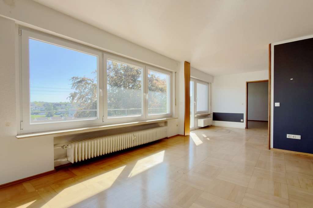 Immobilie in Oberboihingen - In begehrter Wohnlage – 
vielseitig nutzbares 3-Familienhaus - Bild 1