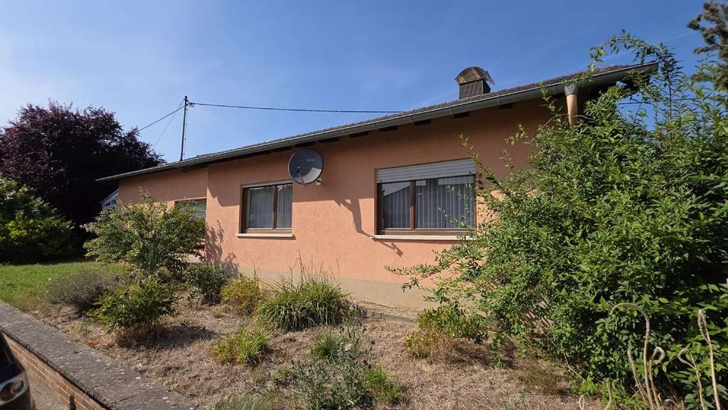 Immobilie in Stadecken-Elsheim - Großer Bungalow mit Keller, Garten, Nebengebäude und Stellflächen in Stadecken-Elsheim zu verkaufen - Bild 2