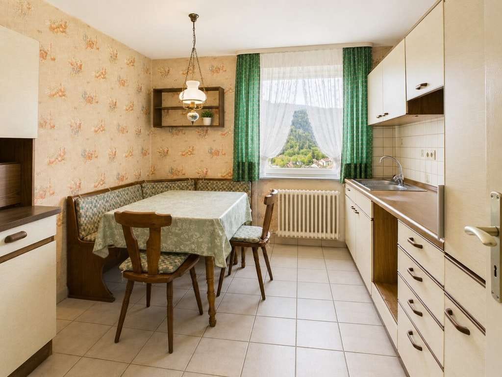 Immobilie in Schiltach - Willkommen in Ihrem neuen Zuhause über den Dächern von Schiltach! - Bild 4