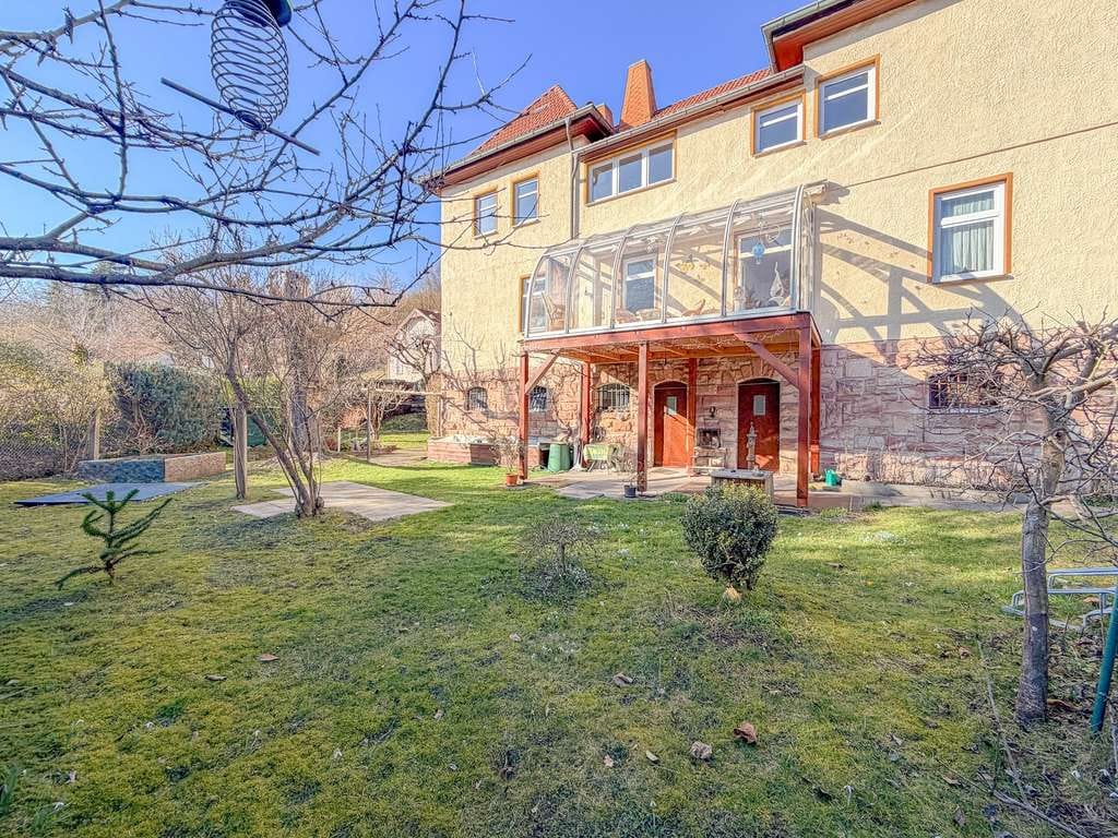Immobilie in Schmalkalden - Großzügiges modernisiertes Zweifamilienhaus mit vielen Möglichkeiten und sonnigem Garten - Bild 1