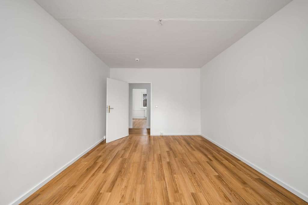 Immobilie in Luckenwalde - Frisch sanierte 2-Zi-Altbauwohnung in Luckenwalde – bezugsfrei, 50 m², 43 Min nach Berlin - Bild 0