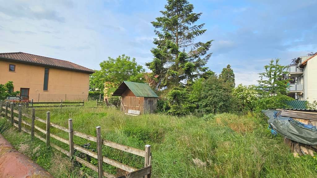 Immobilie in Graben-Neudorf - Großes EFH-Haus mit Nebengebäude und Garten zu verkaufen - Bild 1