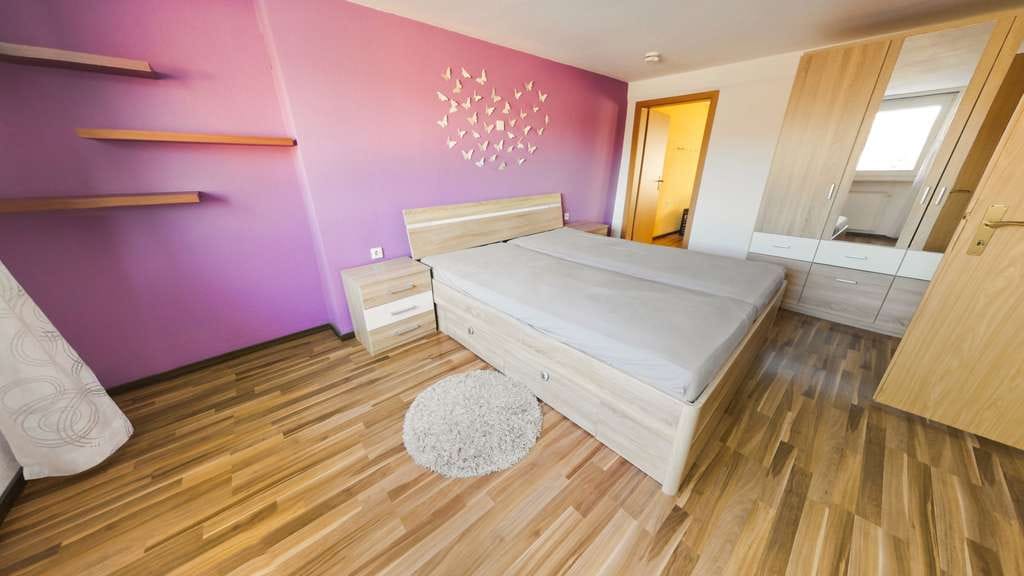 Immobilie in Sulzfeld - Zweifamilienhaus im Ortskern von Sulzfeld! - Bild 2