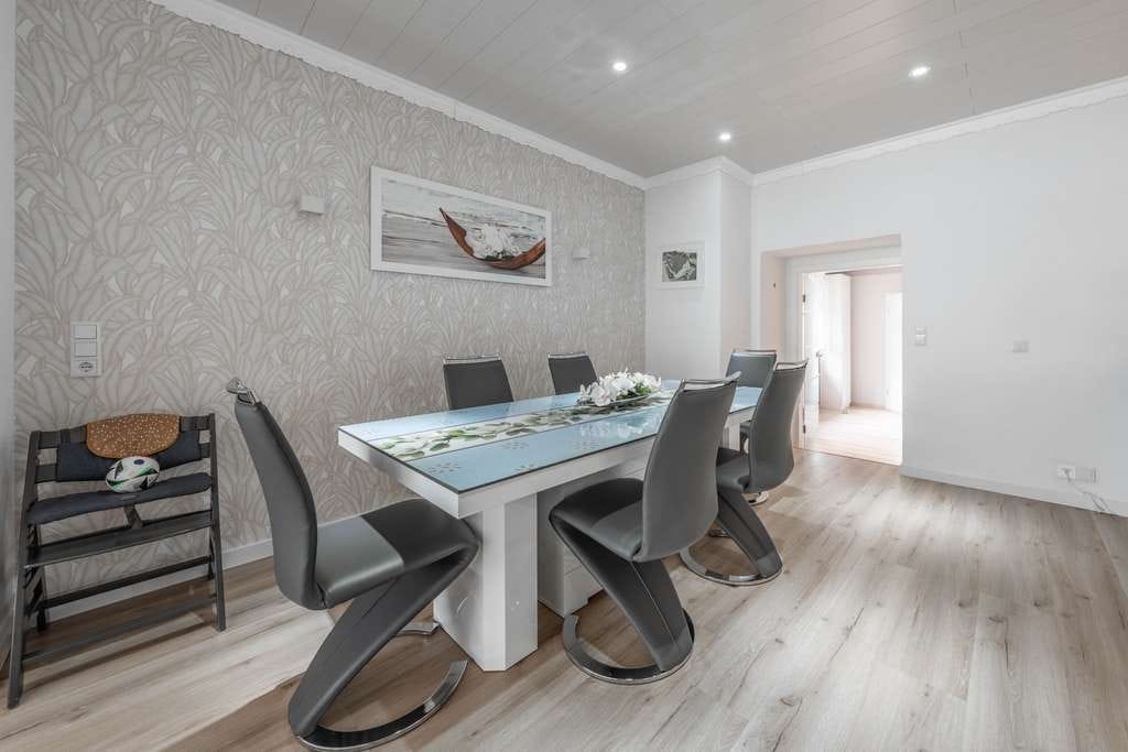Immobilie in Kirchlengern - Traumhaftes Ein-/Zweifamilienhaus mit großem Garten & Dachterrasse in ruhiger Lage Kirchlengern - Bild 2