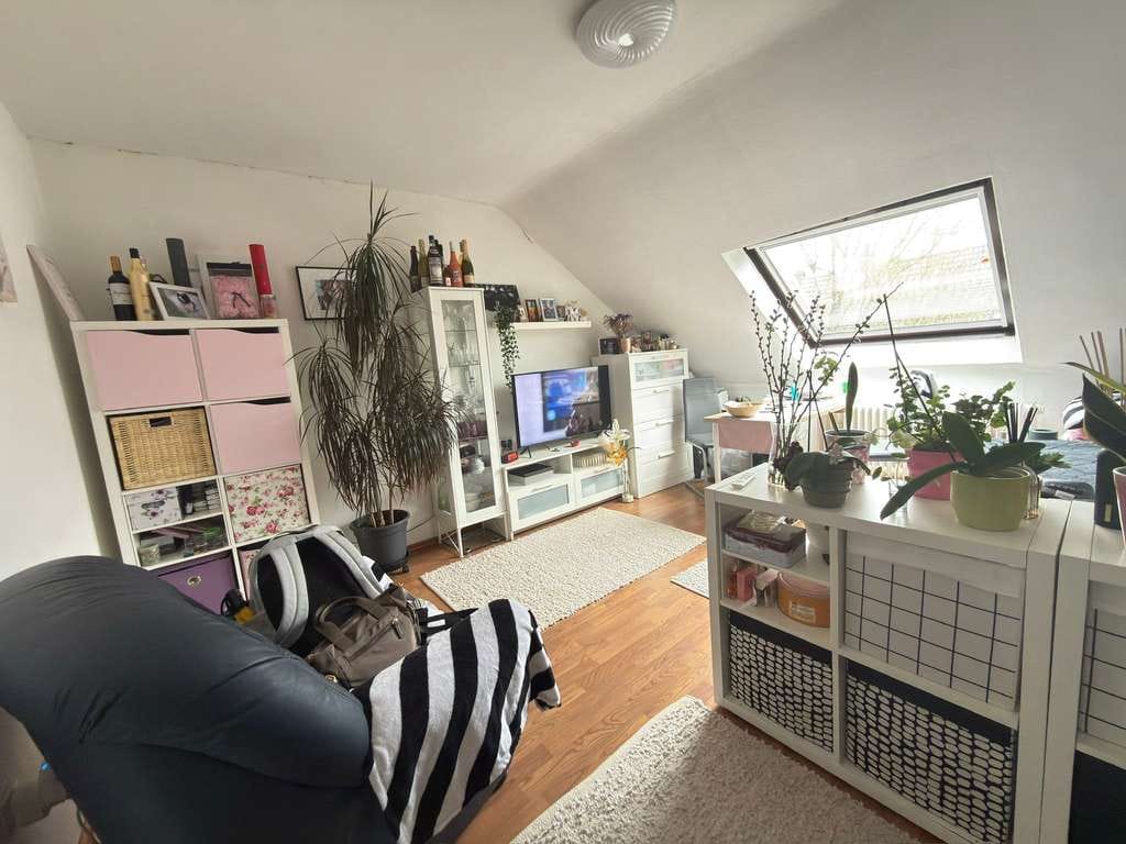 Immobilie in Neu-Isenburg - Attraktives Investmentpaket: Drei 2-Zimmer-Wohnungen im Herzen von Neu-Isenburg - Bild 1