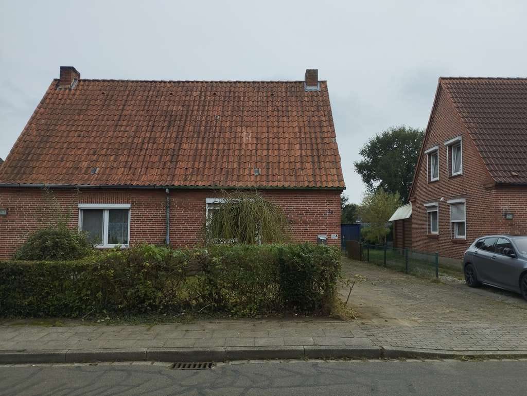 Immobilie in Sankt Michaelisdonn - Doppelhaushälfte mit Ausbaupotenzial – Ideal für kreative Eigenleistungen - Bild 1