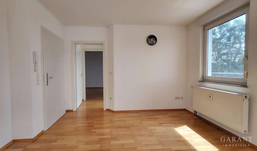 Immobilie in Schwaig bei Nürnberg - Moderne Dachwohnung ohne Schrägen - 3 Balkone & viel Licht in Schwaig - Bild 2