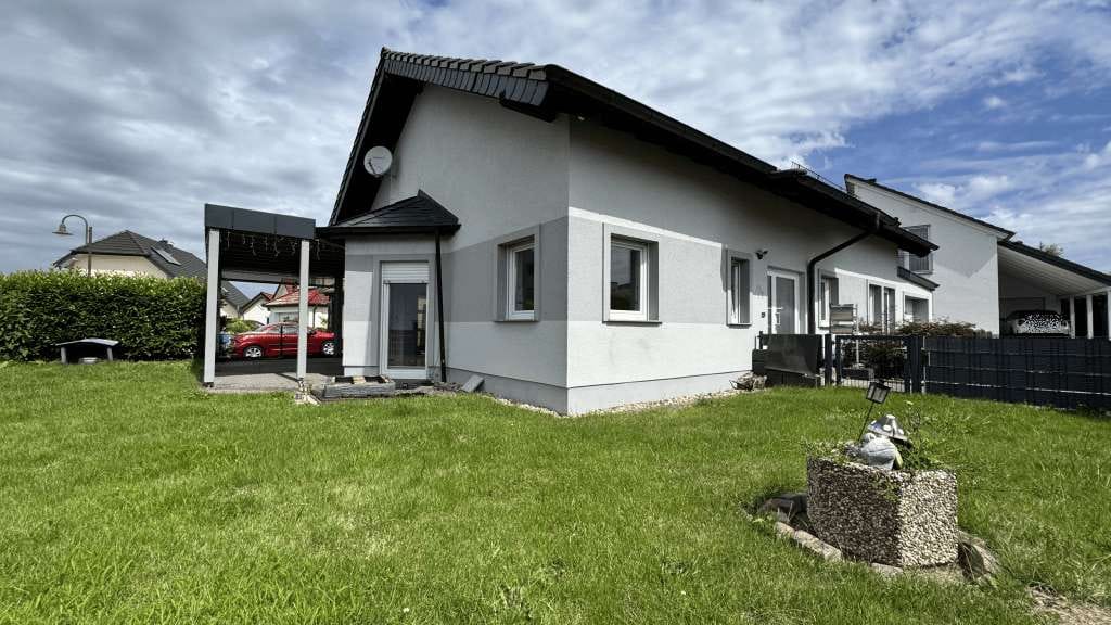 Immobilie in Oberhonnefeld-Gierend - Modernes Einfamilienhaus mit Einliegerwohnung in ruhiger Lage - Bild 1