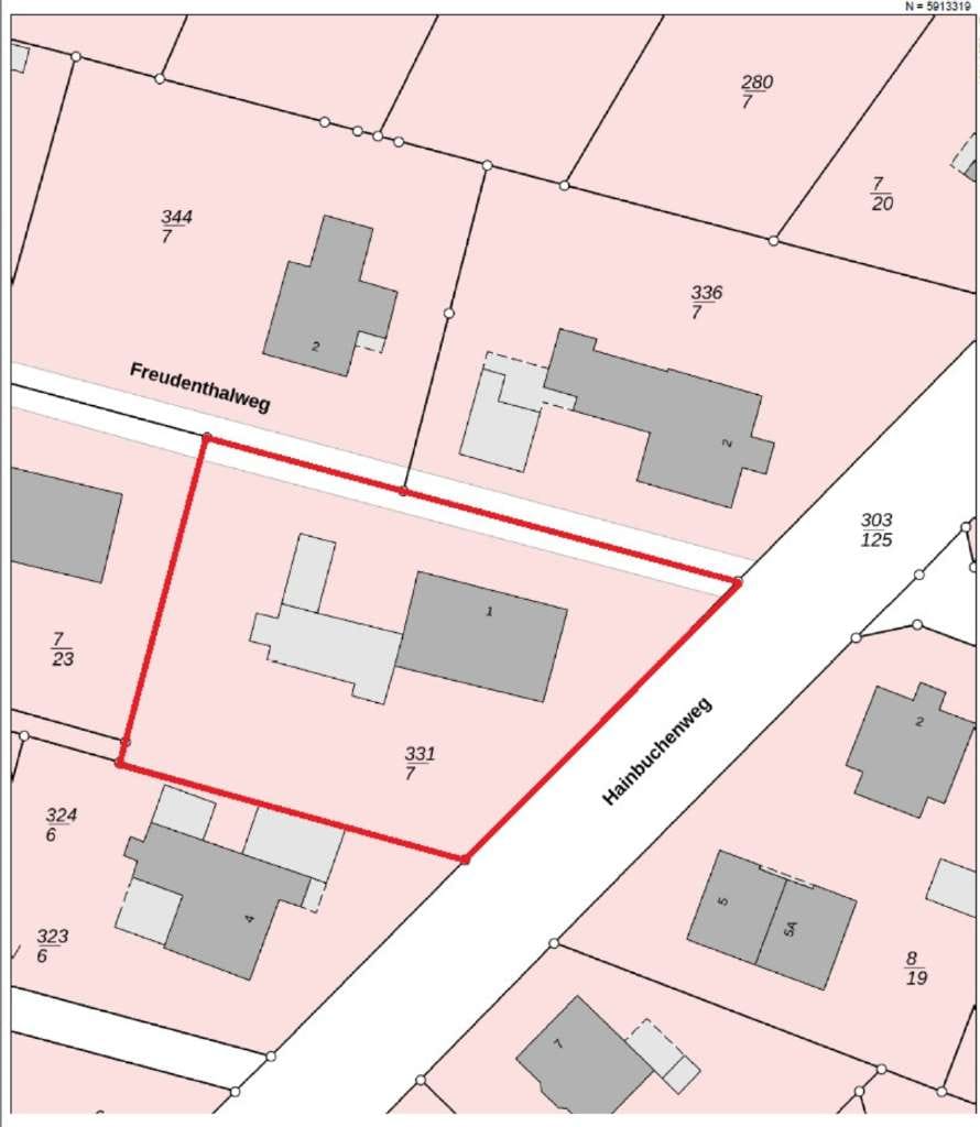 Immobilie in Rosengarten - Potenzial in Toplage: Sanierungsbedürftiges Zweifamilienhaus auf ca. 1.352 m² großem Eckgrundstück - Bild 2