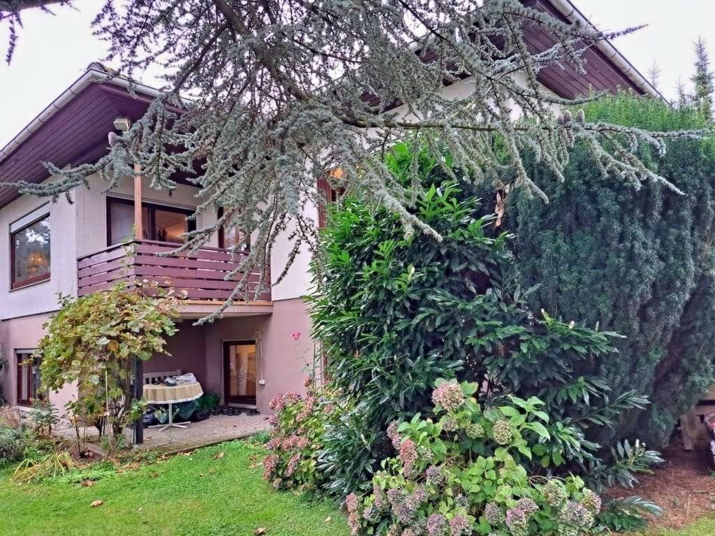 Immobilie in Ehlscheid - EFH mit wunderschönem Garten + Garage + moderne ELW in Ehlscheid  - Bild 2