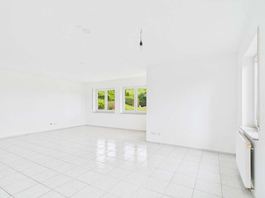Immobilie in Deilingen - Hochwertig saniert – Exklusive 4-Zimmer-Wohnung mit Weitblick - Bild 3