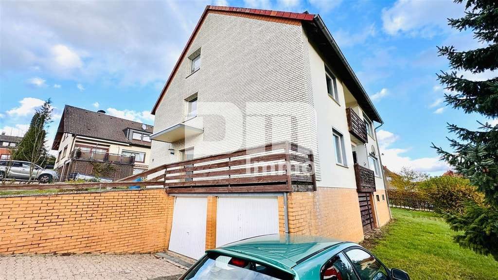 Immobilie in Duingen - Modernisiertes Dreifamilienhaus + 2 Garagen in idyllischer Lage mit großem Grundstück / Panoramablick - Bild 4