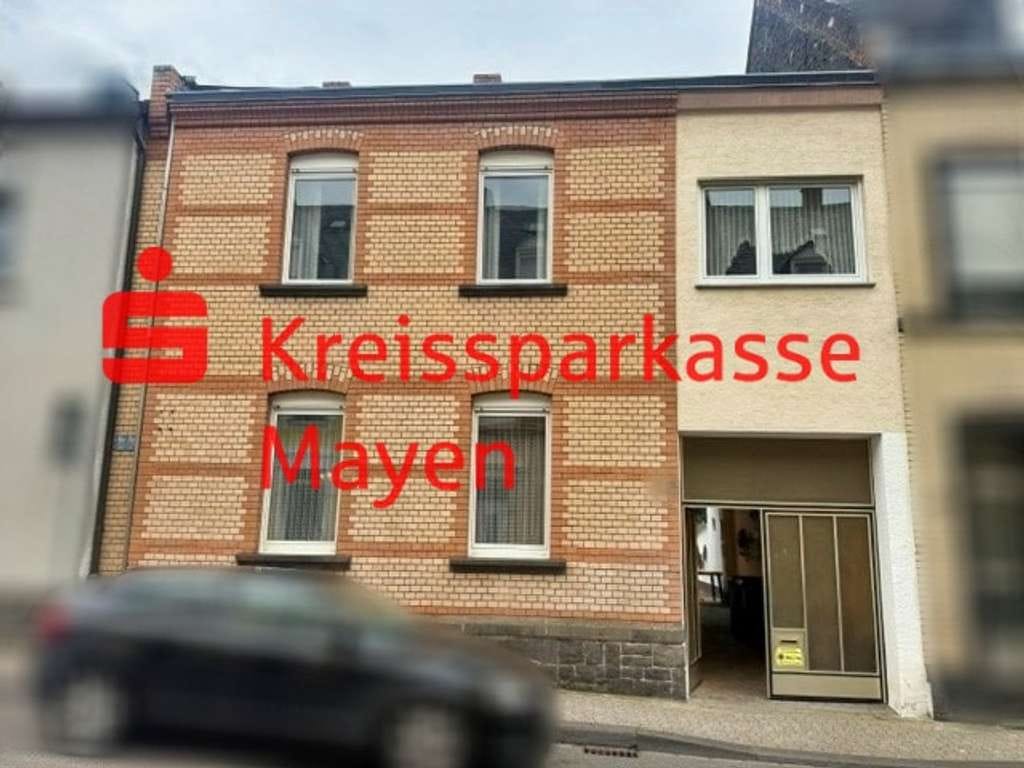 Immobilie in Mayen - Charmantes Wohnhaus mit Garten und vielseitigen Möglichkeiten - Bild 0