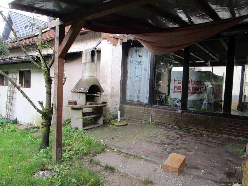 Immobilie in Hövelhof - Einfamilienhaus auf großem Grundstück plus Erholungsfläche - Bild 4