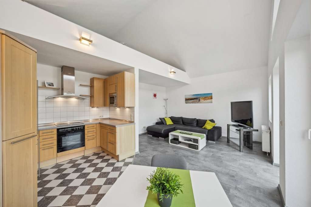 Immobilie in Schwülper - EXTRAVAGANTE MÖBLIERTE WOHNUNG IN TOLLER LAGE - Bild 3