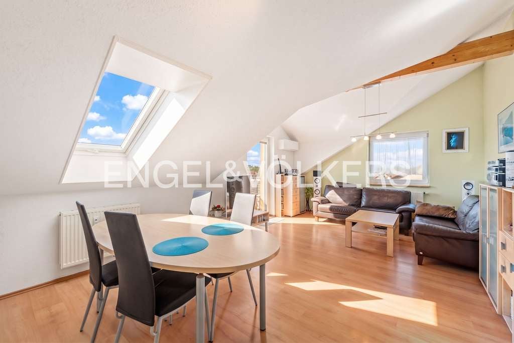 Immobilie in Kressbronn am Bodensee - Gepflegte 3-Zimmer-DG-Wohnung mit Aussicht in beliebter Seegemeinde Kressbronn - Bild 1