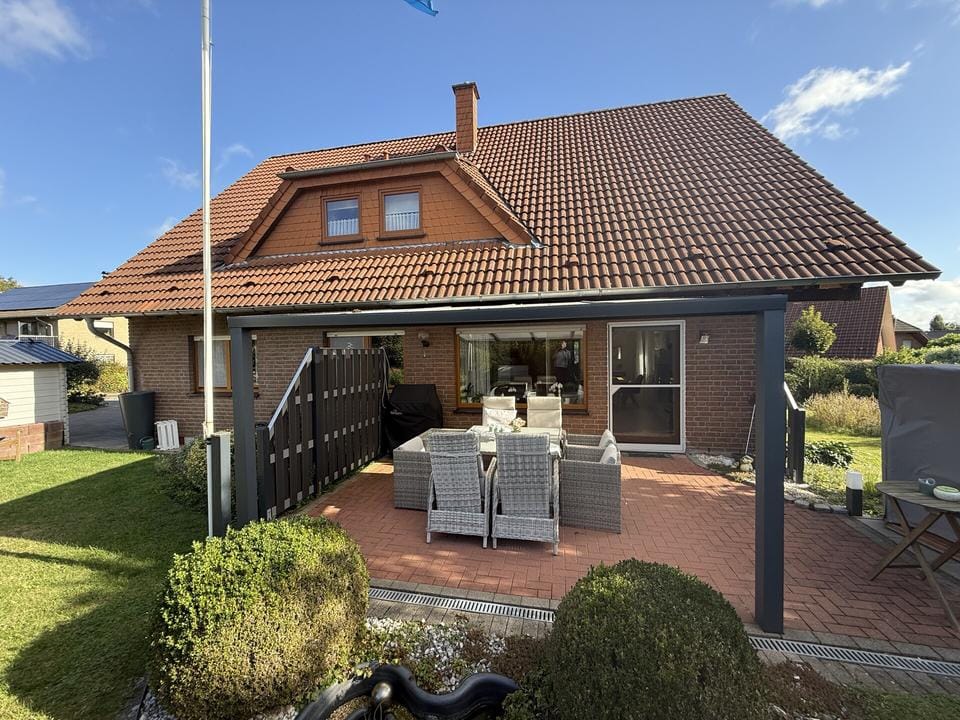 Immobilie in Werther - "Ein Haus - zwei Wohnungen" in bevorzugter Lage auf Erbbaugrundstück - Bild 0