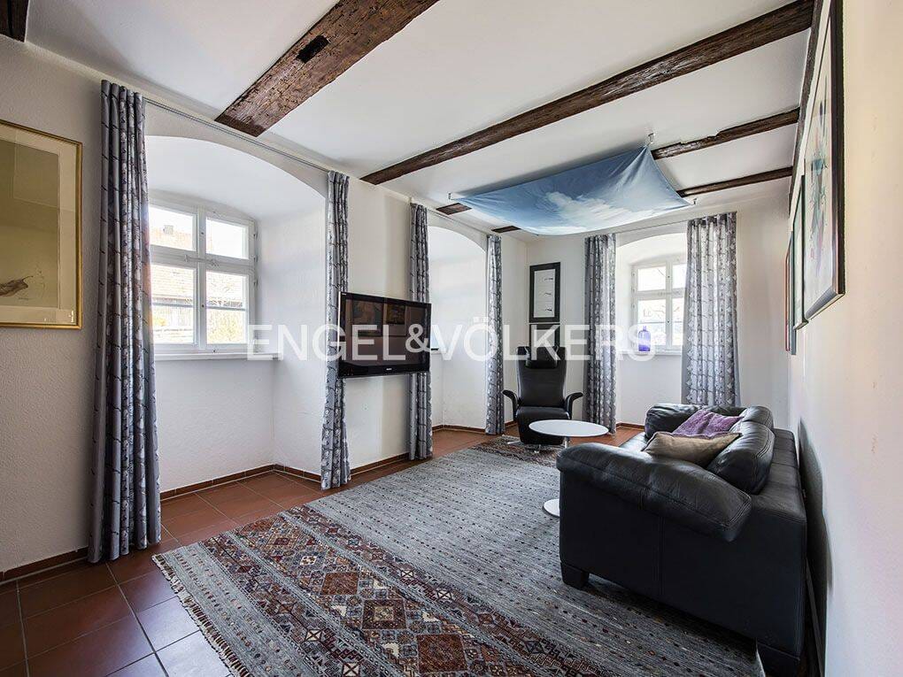 Immobilie in Gerhardshofen - Ein Zuhause mit GeschichteLuxuriöse Maisonette im denkmalgeschützten Schloss - Bild 2