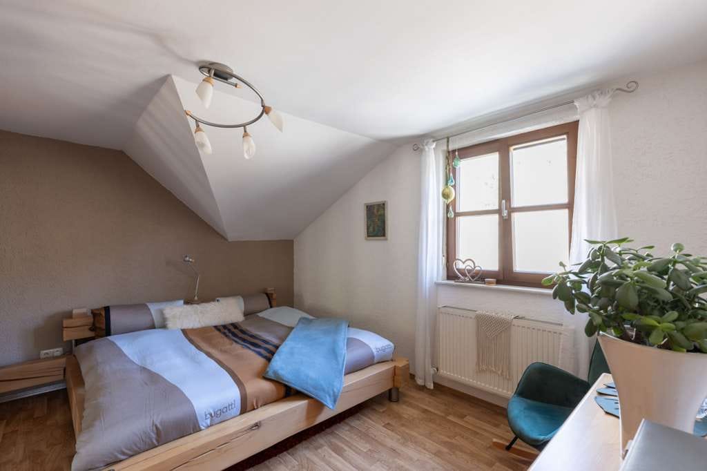 Immobilie in Hutthurm - Hutthurm/Kalteneck: Haus mit 3 Wohnungen - Bild 3