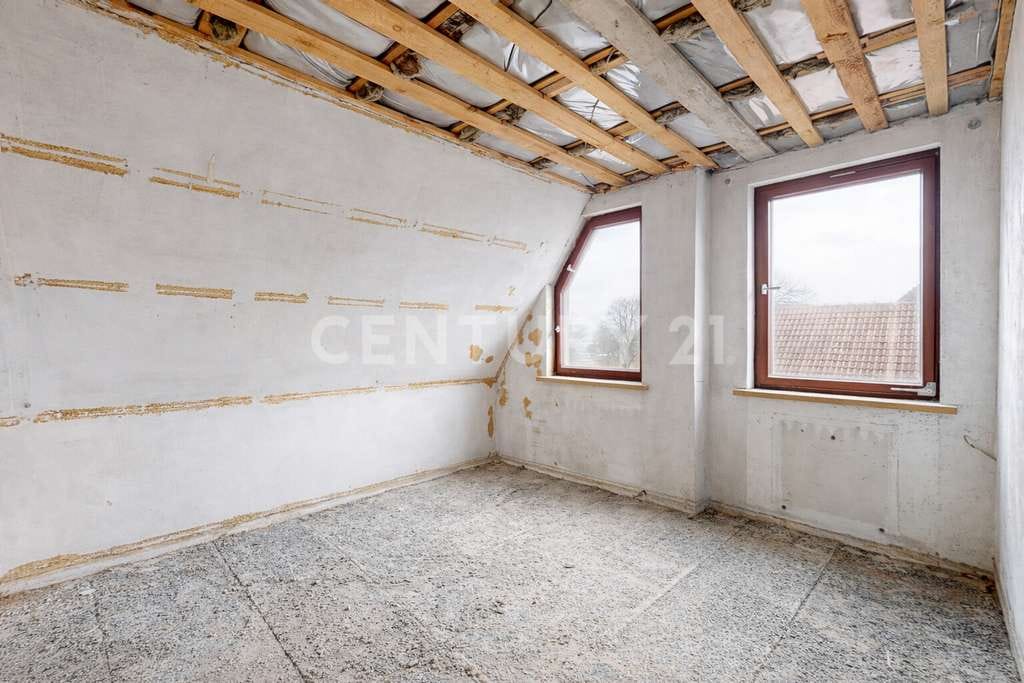Immobilie in Barth - Viel Raum für Ihre Ideen – Reihenhaus mit Ausbaupotenzial und Garage - Bild 4