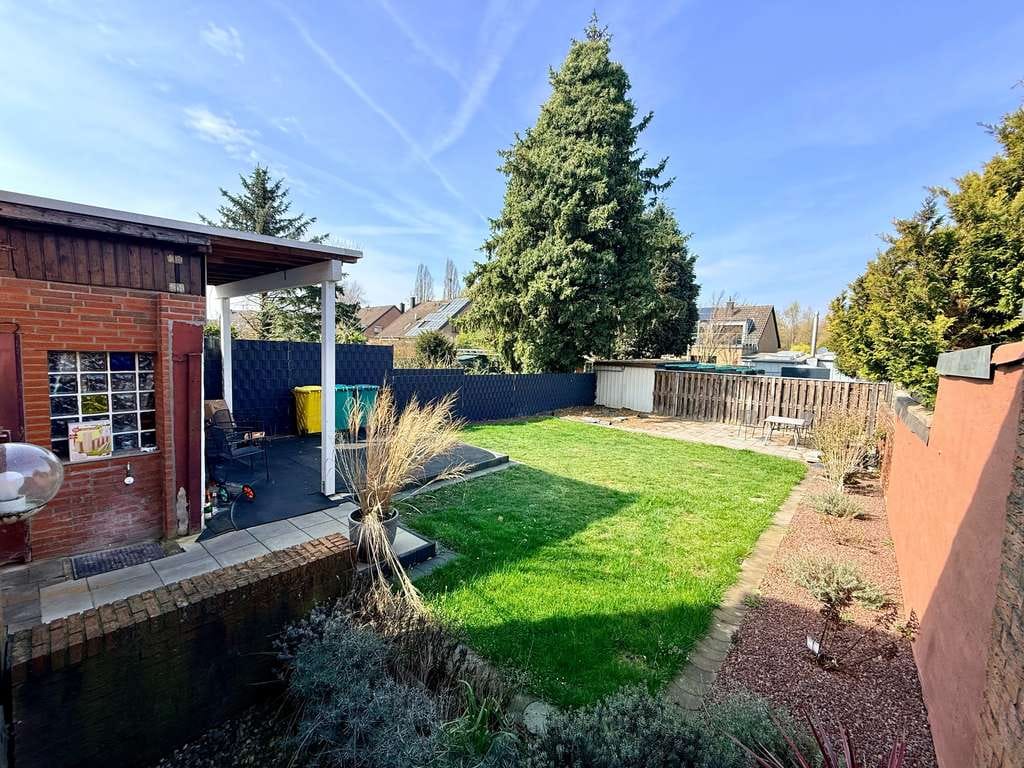 Immobilie in Jüchen - Reiheneckhaus mit Gartenidylle und viel Platz - Bild 3