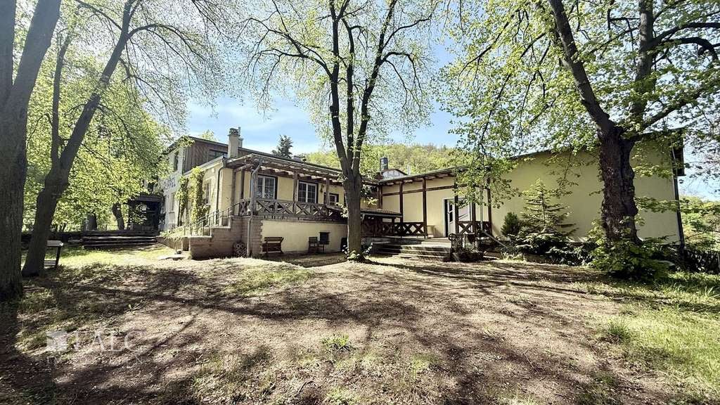 Immobilie in Drei Gleichen - Gasthaus Düppel - Vielseitige Immobilie mit Appartments, Wohnungen und Panoramablick - Bild 1
