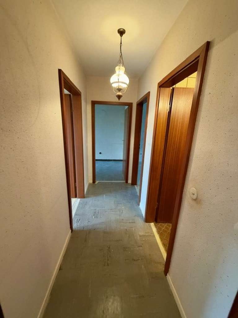 Immobilie in Grefrath - Verwirklichen Sie Ihren Wohntraum – Wohnung im 1. OG mit viel Potenzial - Bild 3