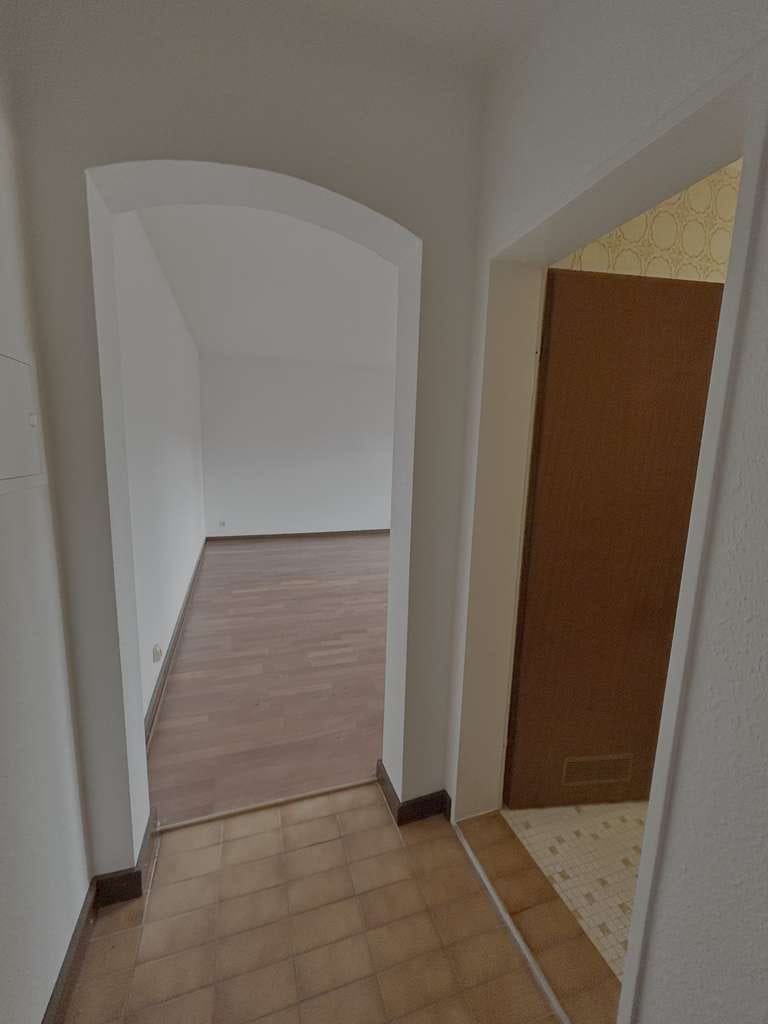 Immobilie in Emmendingen - Helles Apartment mit großem Balkon in ruhiger, zentraler Lage - Bild 4