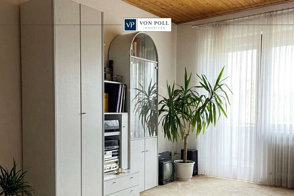 Immobilie in Aschaffenburg - Vermietete 2-Zimmer-Dachgeschosswohnung mit Balkon und Stellplatz - Bild 0
