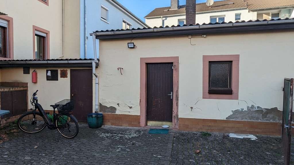 Immobilie in Erlenbach am Main - Zweifamilienhaus mit viel Ausbaupotenzial – 
Ihr neues Zuhause in Erlenbach am Main! - Bild 4