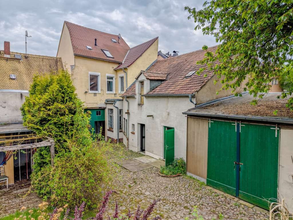 Immobilie in Wurzen - Historisches Stadthaus mit Gewerbefläche und Gartenparadies - Bild 2