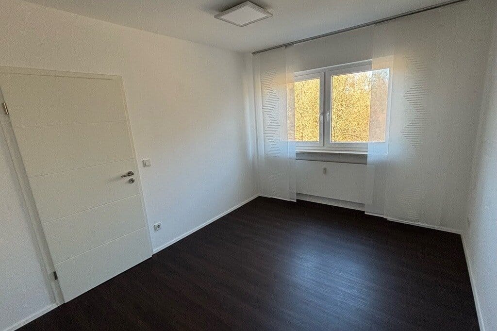 Immobilie in Henfenfeld - Vielseitiges Wohnhaus mit vielen Möglichkeiten in Henfenfeld ! - Bild 3