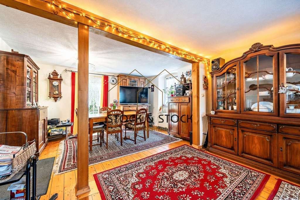 Immobilie in Schwarzach - Wohnen auf dem Land - Einfamilienhaus mit großem Grundstück - Bild 0