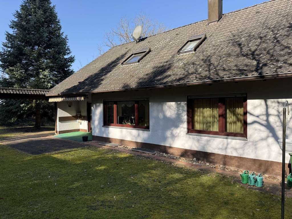 Immobilie in Langenzenn - Großzügiges Familienanwesen mit Garten & Waldanteil in ruhiger Ortsrandlage - Bild 2