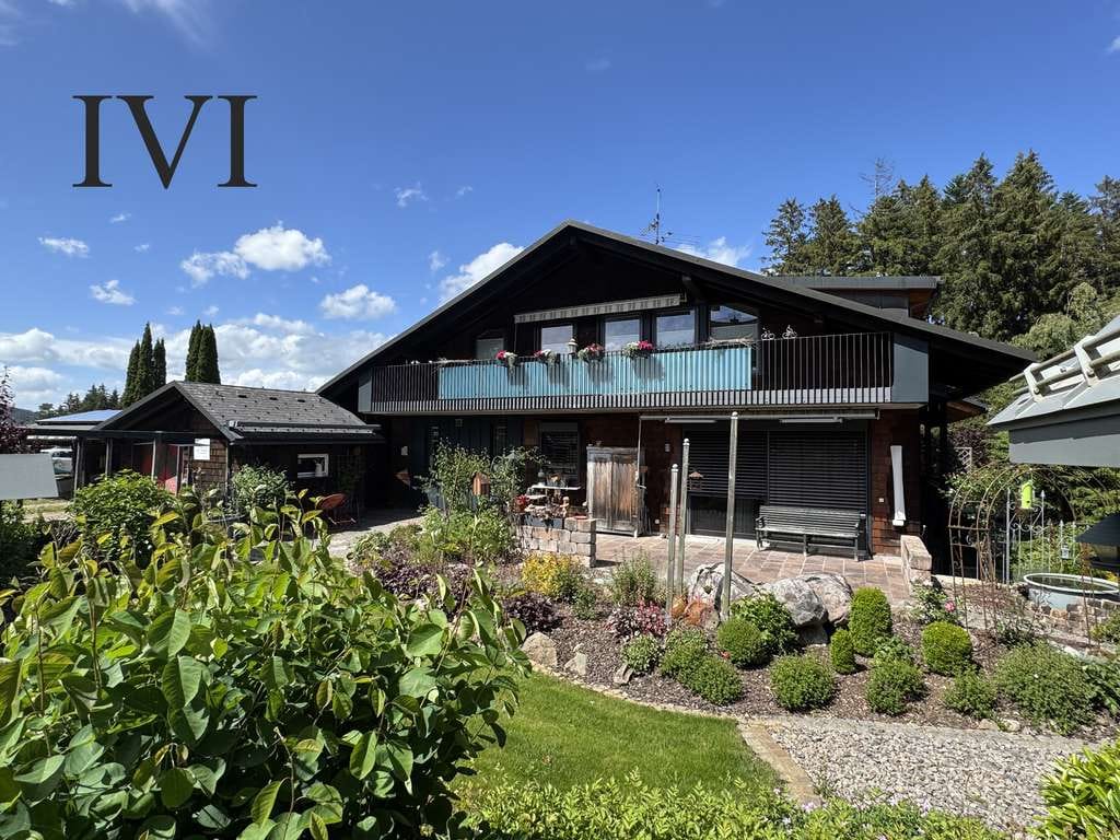 Immobilie in Hinterzarten - *** gepflegtes Wohnhaus * 4 Einheiten * vielseitig nutzbar *** - Bild 0