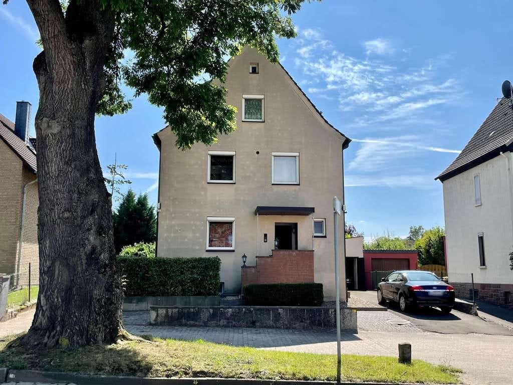 Immobilie in Holzminden - Charmantes 3-Familienhaus mit viel Platz für Ihre Ideen - Bild 0
