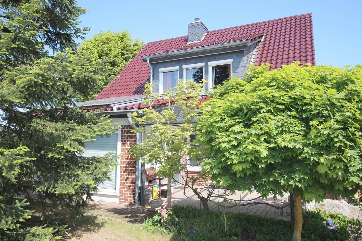 Immobilie in Reinstorf - BES. REFUGIUM BESTEHEND AUS HAUPT- U. NEBENHAUS IN FELDRANDLAGE - AUF KÄUFERWUNSCH MIT SEP. BAUPLATZ - Bild 3