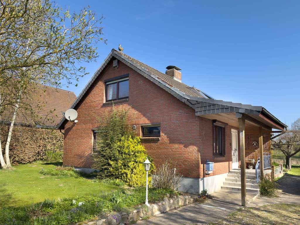 Immobilie in Süsel - Gestalten Sie Ihr Traumhaus – Familienidylle stadtnah und naturverbunden - Bild 0