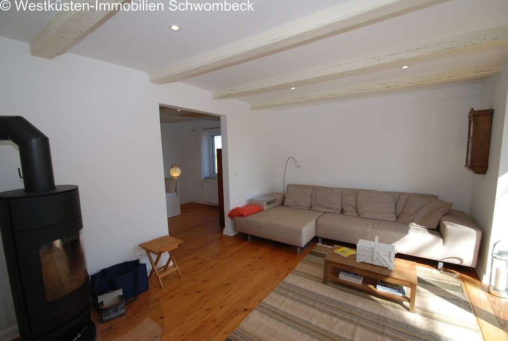 Immobilie in Nordermeldorf - Elegantes Landhaus in Nordermeldorf - Exklusives Wohnen mit Sauna und Kamin - Bild 3
