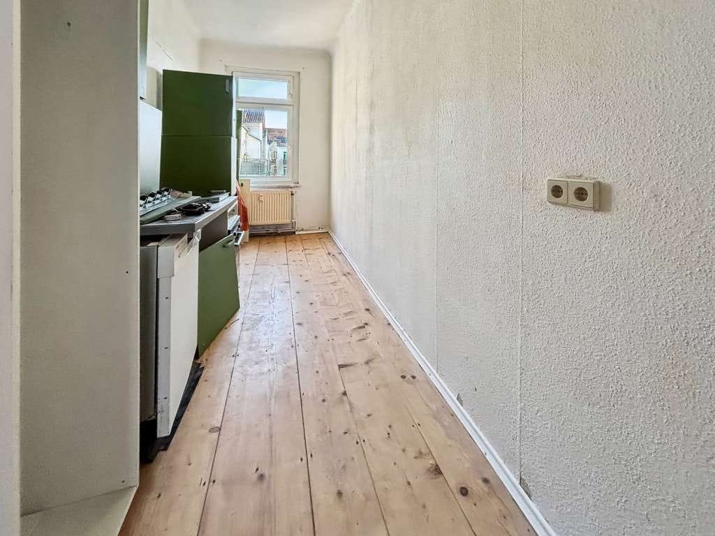 Immobilie in Markkleeberg - Charmante 2-Zimmer-Wohnung mit Entwicklungspotenzial im Denkmalobjekt in Markkleeberg - Bild 3