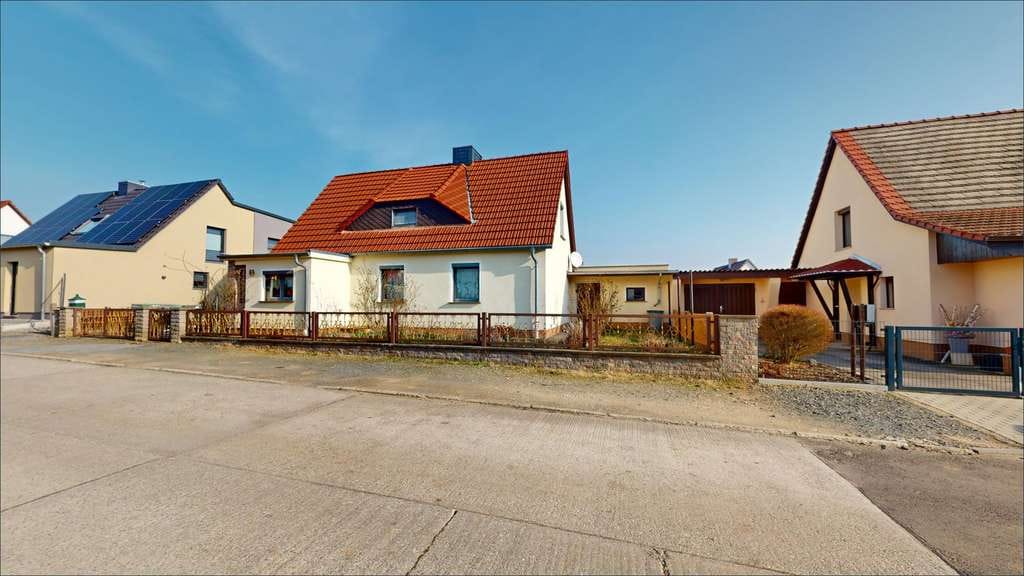 Immobilie in Elsteraue - PROVISIONSFREI: Schmuckes Einfamilienhaus mit Potential - Bild 0