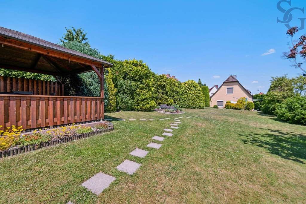Immobilie in Braunsbedra - Der Geiseltalsee vor der Tür! Einfamilienhaus mit gepflegten Garten und Garagen in Krumpa - Bild 3