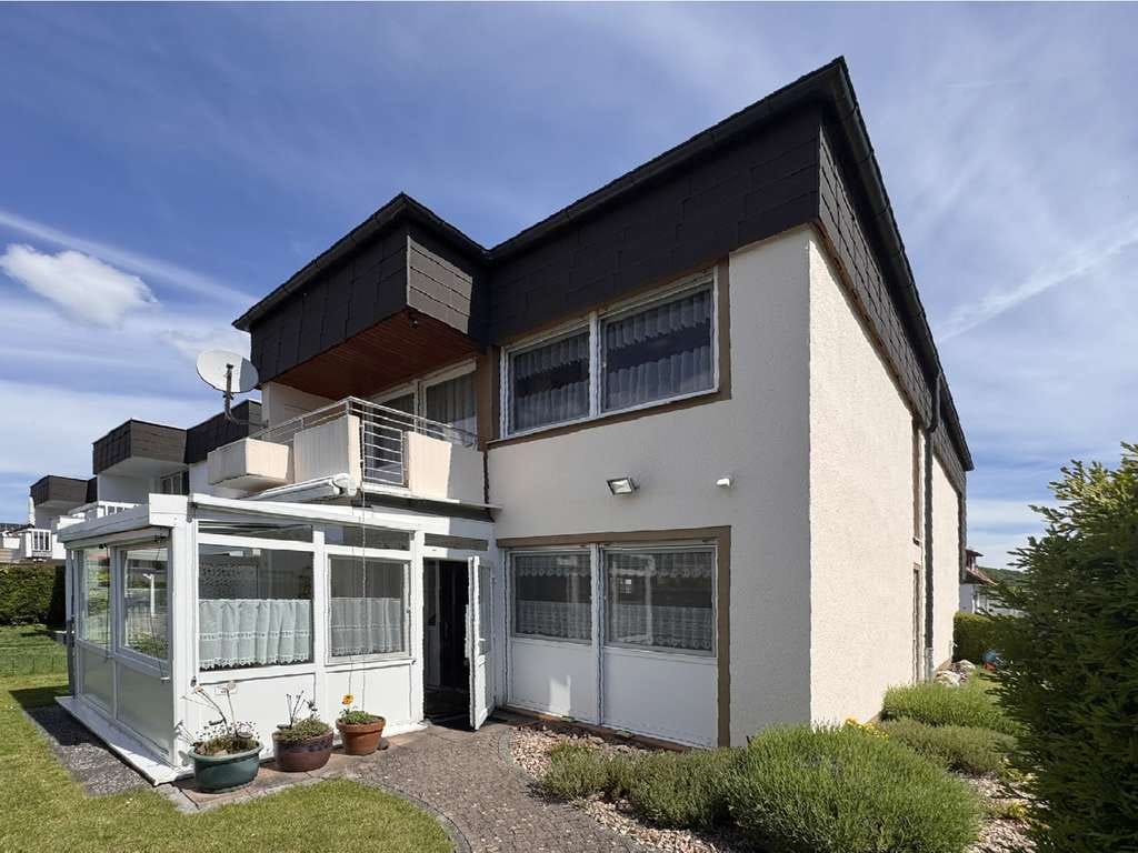 Immobilie in Rotenburg an der Fulda - Gepflegt und einzugsbereit: Wohnhaus mit Wintergarten, Balkon, Garten und Garage in stadtnaher Lage - Bild 4