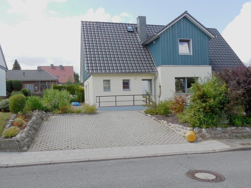 Immobilie in Laboe - Vermietetes Einfamilienhaus in ruhiger Lage im Ostseebad Laboe - Bild 0