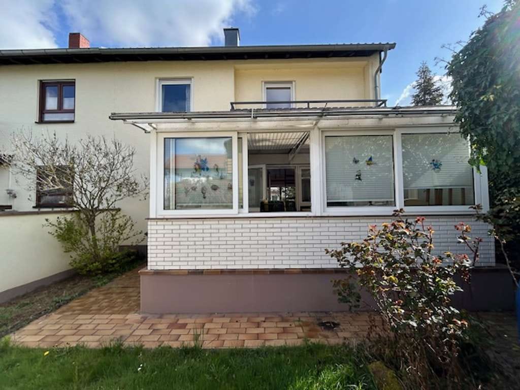 Immobilie in Rülzheim - DHH  mit Wintergarten, zwei Garagen und Garten - Bild 3