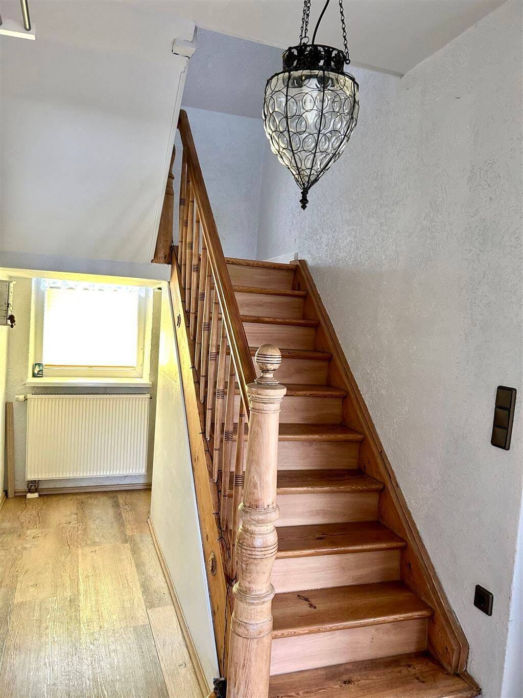Immobilie in Merchweiler - Wemmetsweiler: sofort beziehbares 1 Fam.-Haus in ruhiger Lage - Bild 2