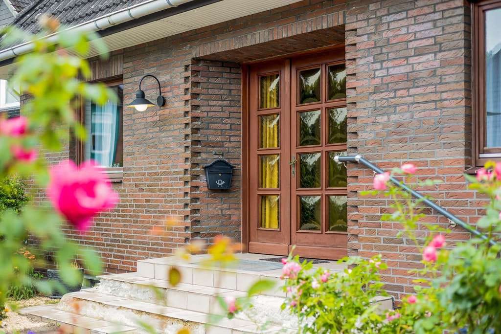 Immobilie in Lägerdorf - Familienglück mit Wintergarten, Vollkeller und großem Potenzial in ruhiger Wohnlage - Bild 3