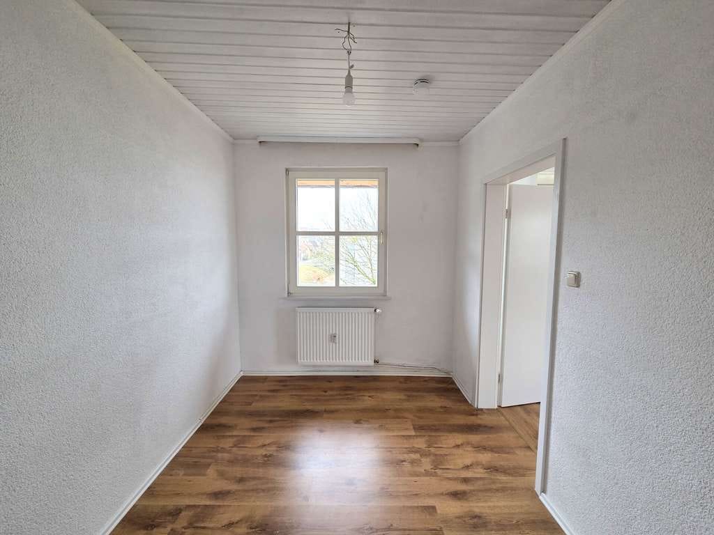 Immobilie in Neidenstein - Ruhig gelegen & großzügig geschnitten – 4-Zimmer-Wohnung mit Balkon und Garage - Bild 3