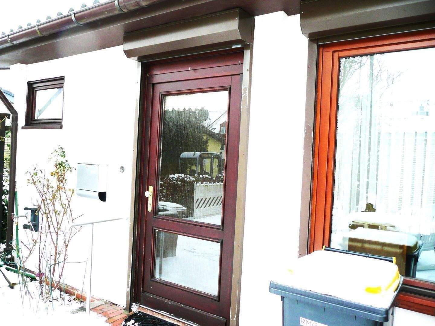 Immobilie in Barmstedt - 25355 Barmstedt  Einfamilienhaus  Frei ab Mai 2026  - Erdgeschoß  mit  Ausbau - Anbau  in Sackgassenlage  FREI  verfügbar -  auch auf Anfrage  ! - Bild 0